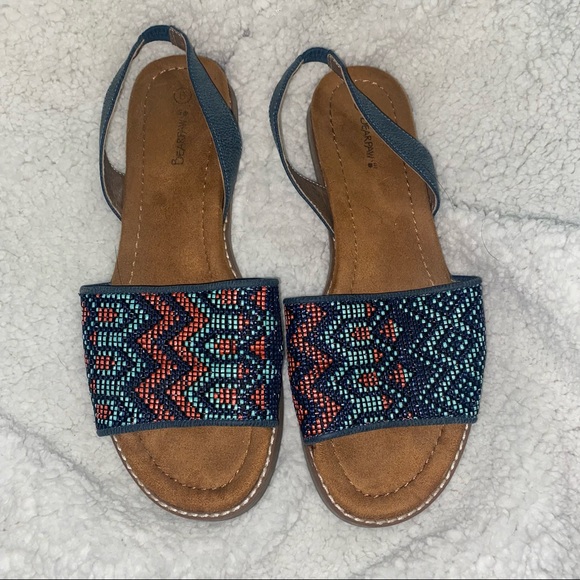 BearPaw Aztec Woven Sandals, Sz. 9 - Picture 3 of 5